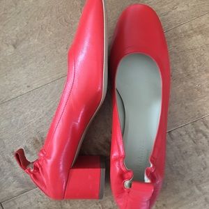 Everlane leather day heels in tomato red US7.5